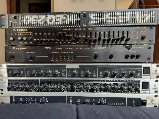 Equalizadores e outros 