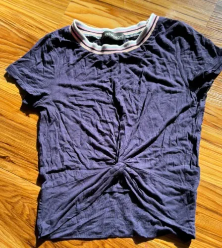 Camiseta derek heart tamanho P importado (Desapego)