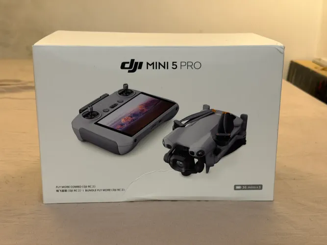 Drone DJI Mini 5 pro - Fly more combo Novo