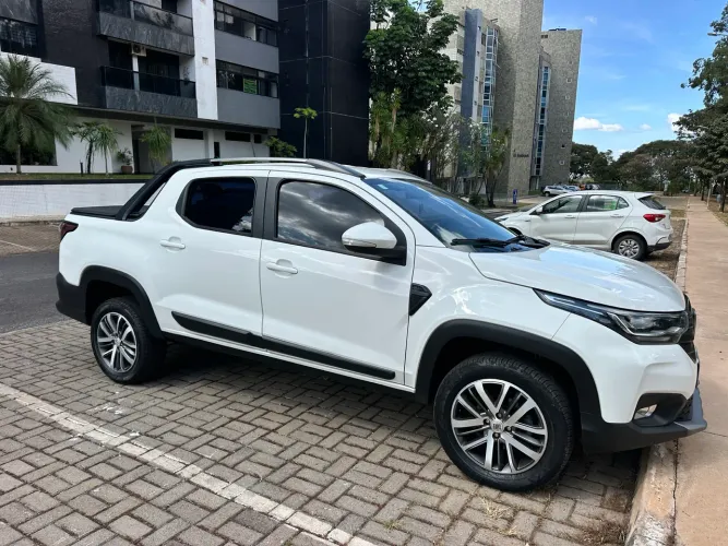 Fiat Strada Volcano 1.3 Flex 8V CD Aut. 2023