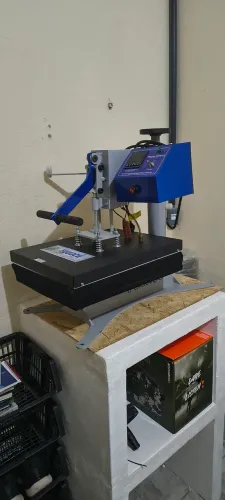 PRENSA TÉRMICA 40x50cm YGUAÇU MAQ