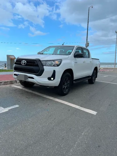Toyota Hilux CD SR 4X4 2.8 TDI Diesel Aut. 2024