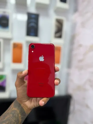 IPHONE XR 64GB
