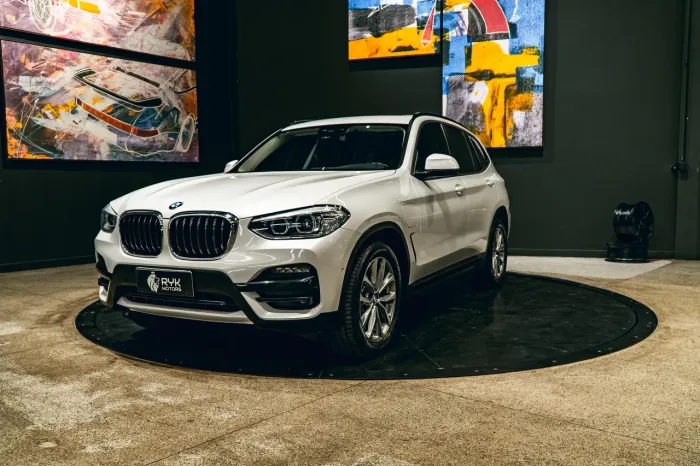 BMW X3 Xdrive 30E X-line Turbo Híbrido AU 2021