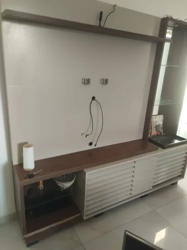 Estante tv Studio com espelho e led