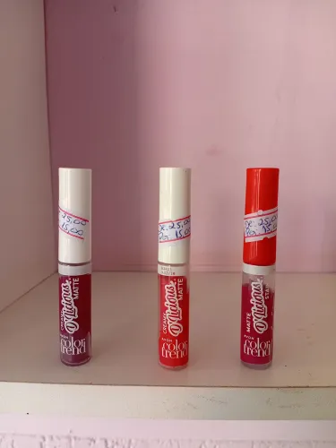 Batom delicius avon