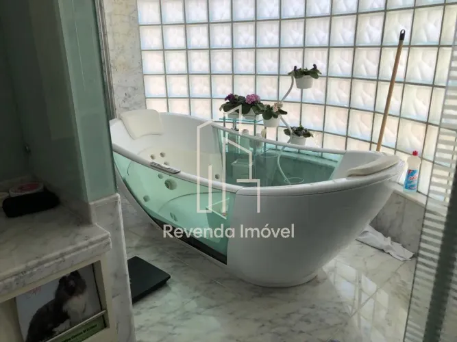 Cobertura Duplex no Condomínio Edifício Grand Vue no Pacaembu com 847m² 4 dormitórios 3 su