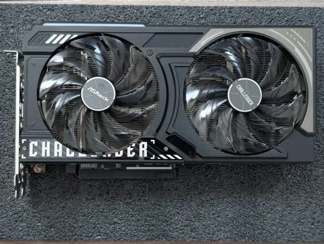 Placa de video ASRock Radeon RX 9060 XT