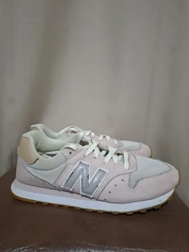 Tênis feminino New Balance 500 v2 tamanho 37