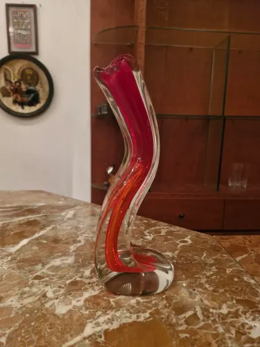 LINDO VASO DECORATIVO DE MURANO