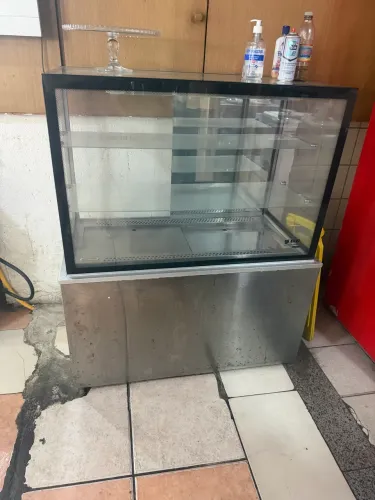 Vendo Vitrine natural