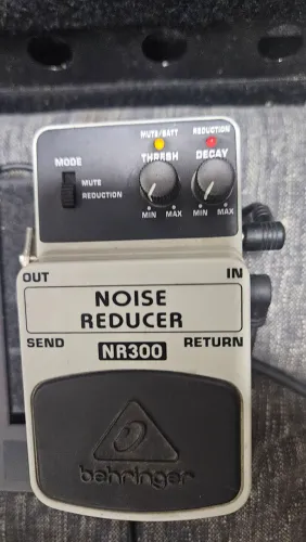 Pedal NR300 Noise Reducer zerado!
