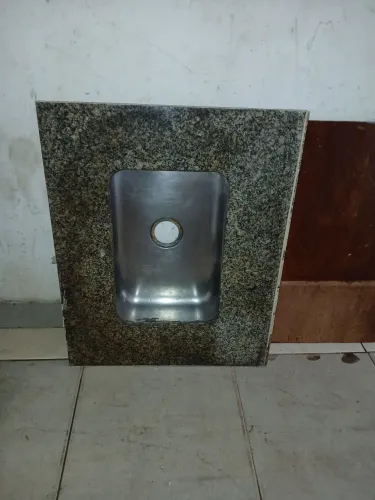 Pia de granito 79×52