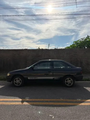 Ford Escort GLX 1.8i 8V 1996