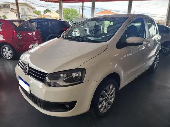 Volkswagen Fox Trendline 1.6 Flex 8V 5P 2014