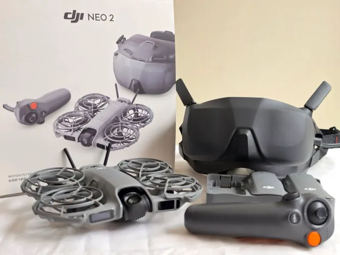 Drone DJI Neo 2 Fly More Combo (DJI Motion 3 & Goggles N3 +Acessórios)