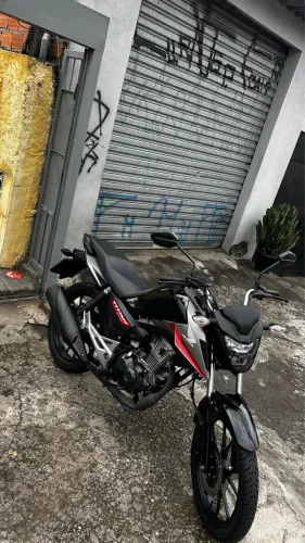 Titan 160