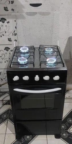 Ótimo fogão Mueller top preto manual com válvula de segurança conservado