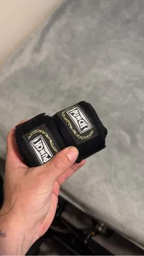 VENDO!!! LUVA PRETORIAN 12oz ÓTIMO ESTADO + BANDAGEM EVERLAST