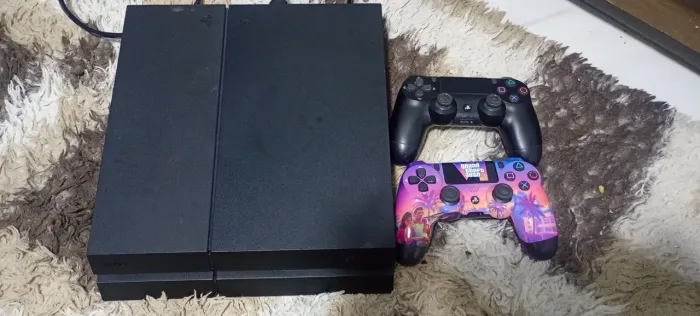 Vendo Ps4 seminovo