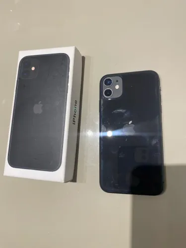 Iphone 11 - tem umas 5 capinhas novinhas