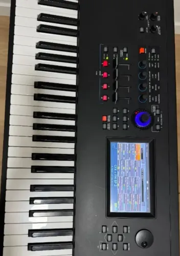 Teclado Yamaha MODX8 (Usado)