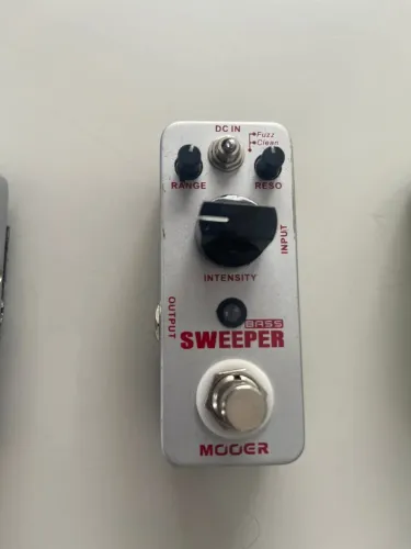 Pedal sweeper 