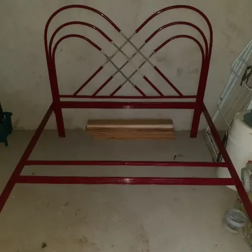 cama de casal com colchão troco p aparelhos d som vintage