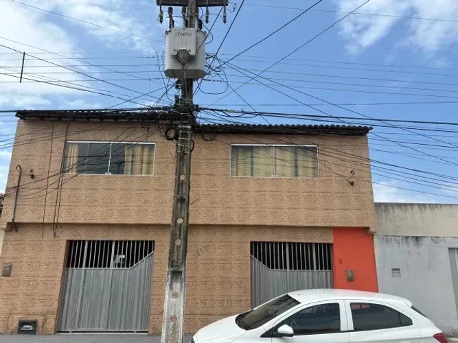 VENDO 2 CASAS POR 1 COM 5 QUARTOS PRÓX AO NORTE SHOPPING