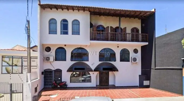 Casa comercial e residencial à venda no Centro de Londrina
