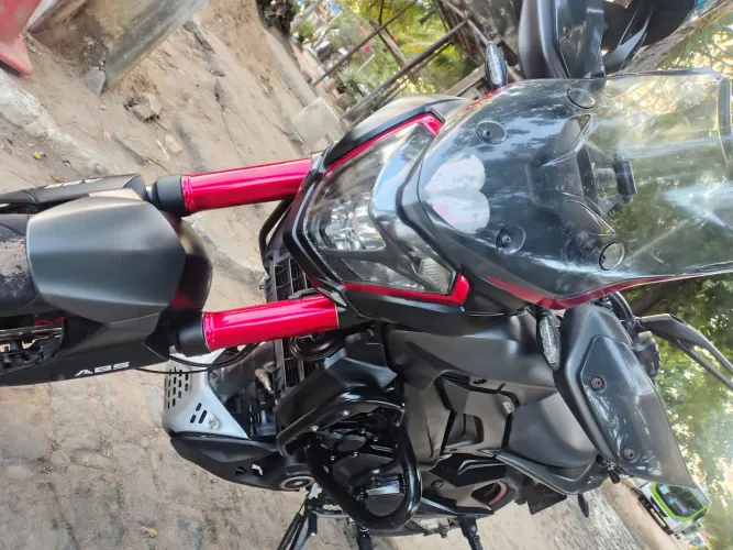 Dominar 400 nova de garagem 
