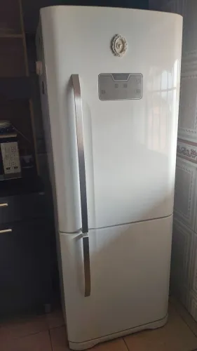 Geladeira Eletrolux IB53