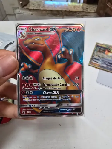 Carta Charizard Gx Sm60 Promo Ultra rara + Arena de Batalha Rayquaza + Brinde