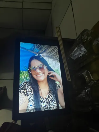 Tablet  em bom estado só assistir 