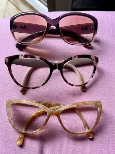 Armação de óculos Prada-D&G-RayBan preço por unidade - retirada na Lagoa