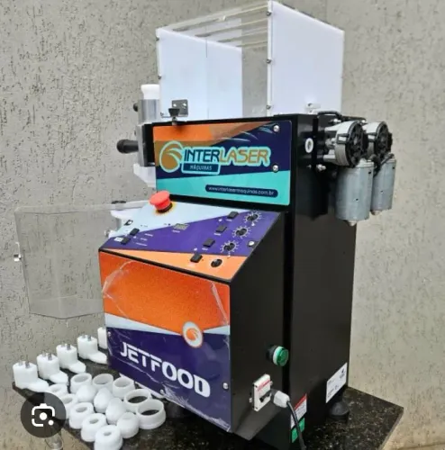 Máquina modeladora de salgados 