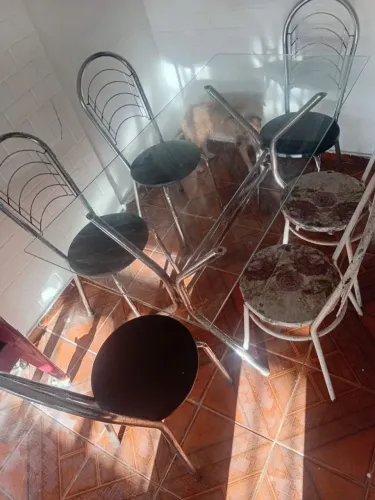 Vendo mesa de vidro 6 lugares