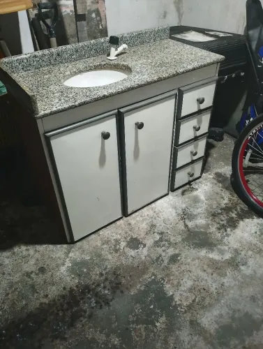 Gabinete para banheiro completo madeira 
