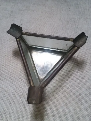 Cinzeiro Antigo Triangular Vintage - Vidro e Metal