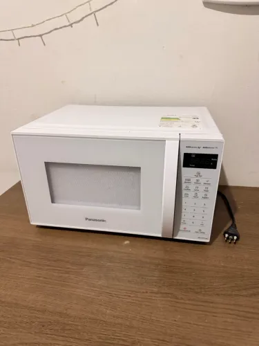 Microondas Panasonic 21L