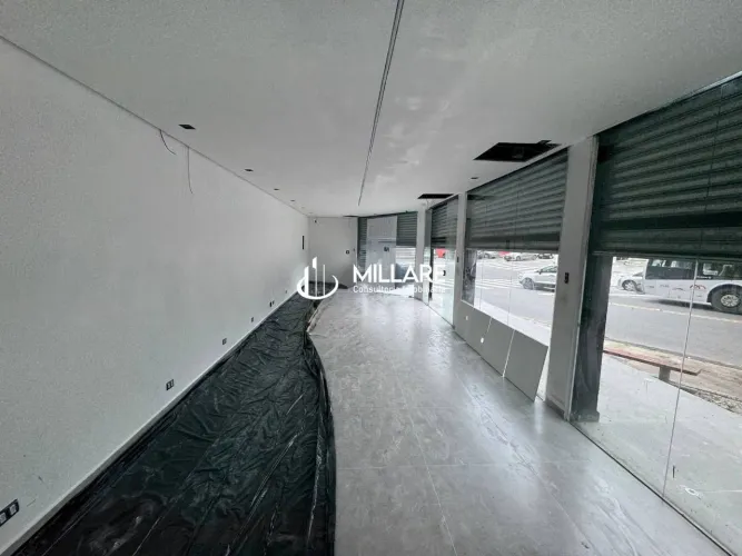 GALPÃO DISPONIVEL PARA VENDA E LOCAÇÃO AVENIDA MARIA WHITAKER