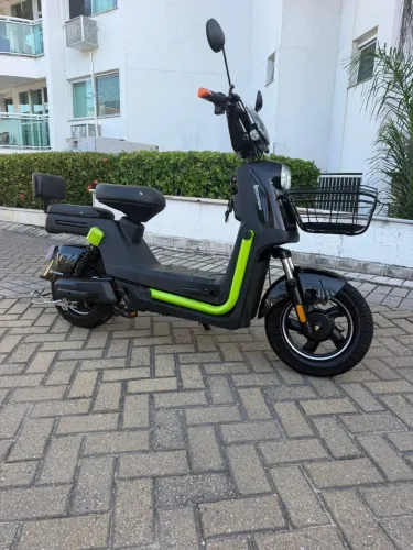 Moto elétrica 
