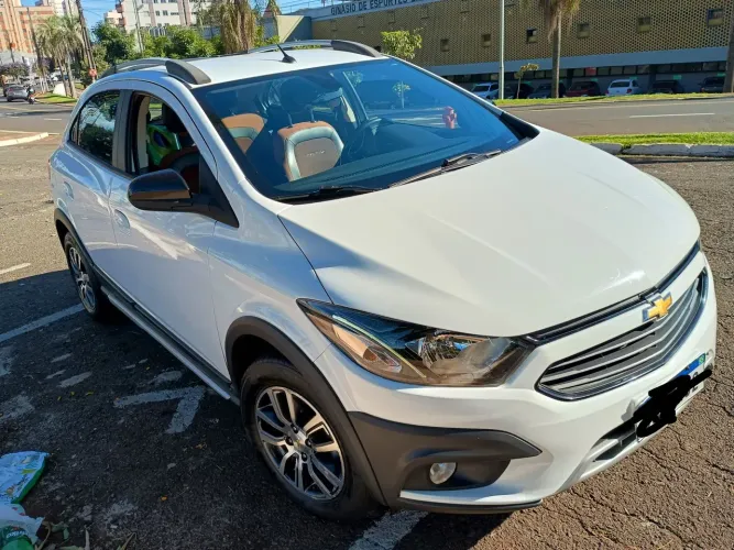 Chevrolet Onix Activ 1.4 8V Flex Mec. 4P 2018