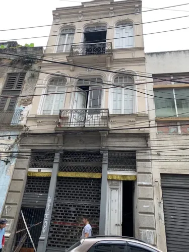 Prédio/Edifício aluguel com 238 metros quadrados em Centro - Santos - São Paulo