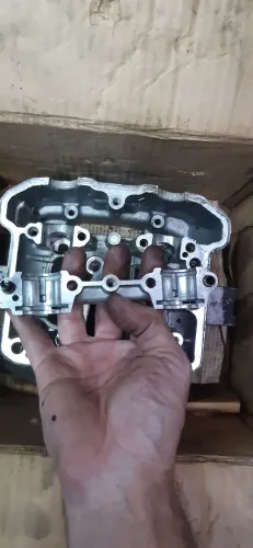 Cabeçote cb 300 (trincado)