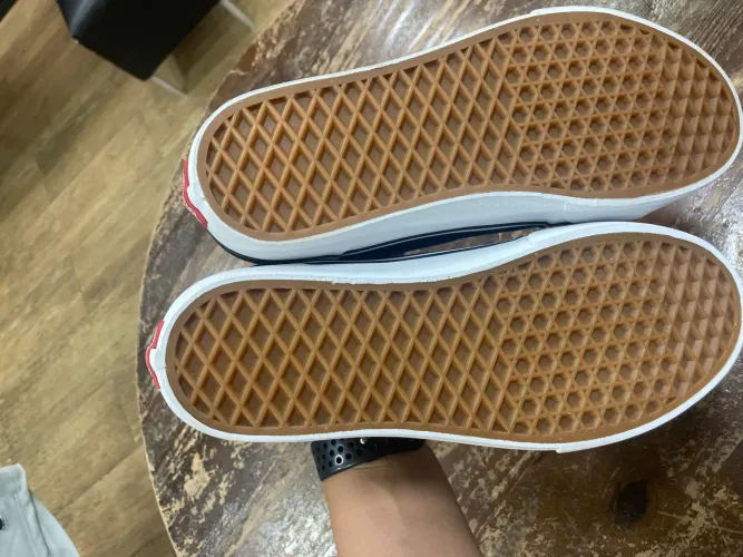 Tênis vans original pela metade do preço 