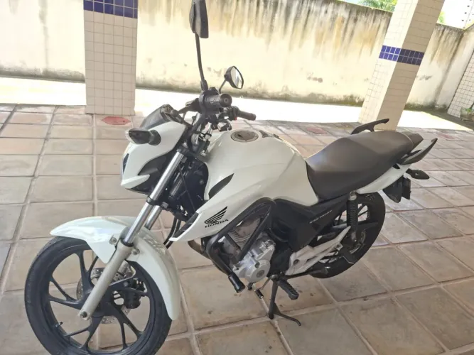 Honda CG 160 Branca - Muito Conservada