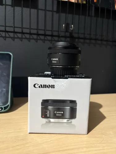 Canon EF 50mm f/1.8