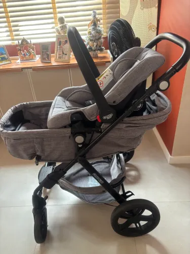 Carrinho + Bebê Conforto Cosco Poppy