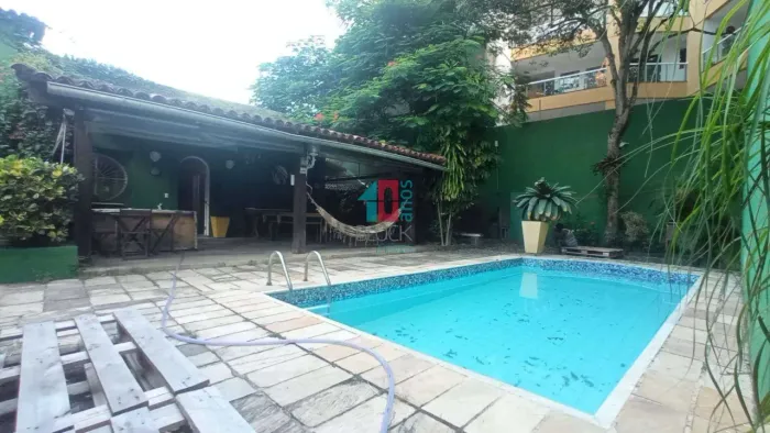 Recreio dos Bandeirantes | Casa de Rua 6 quartos, sendo 4 suites